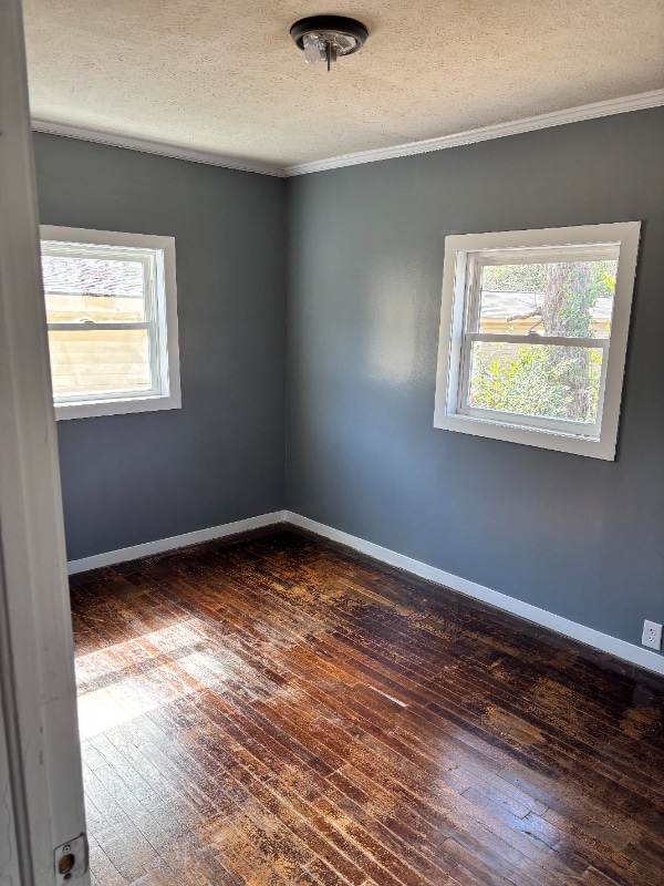 Photo - 127 Edwards St SE