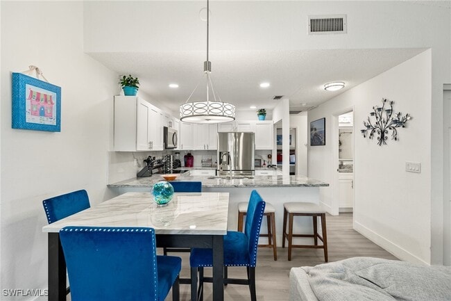 Photo - 6326 Royal Woods Dr