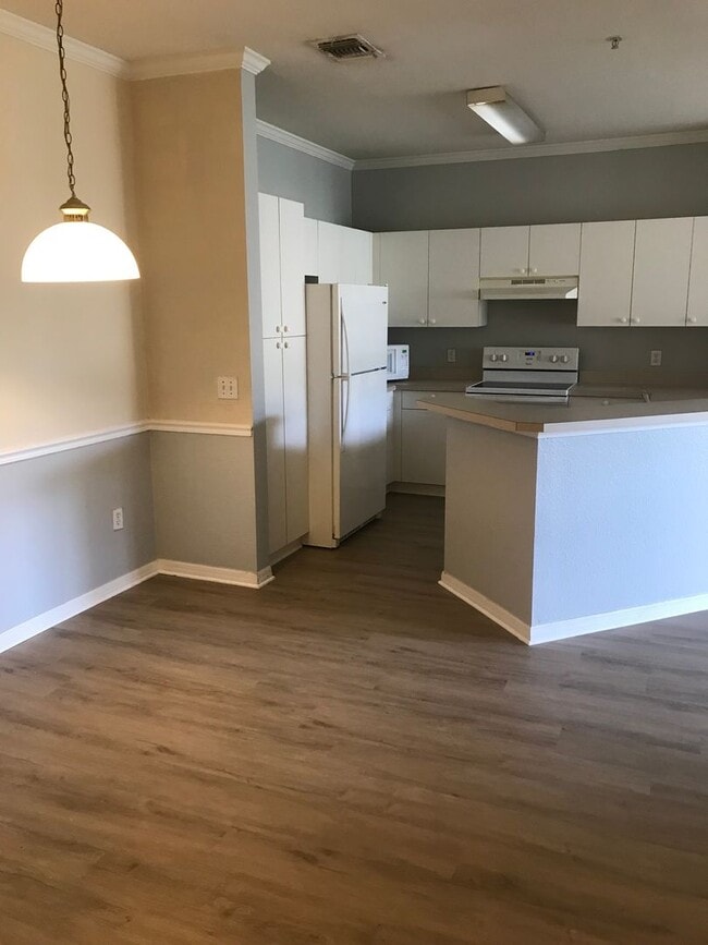 Building Photo - 3751CR#2333(100) Unit 2333 Rental