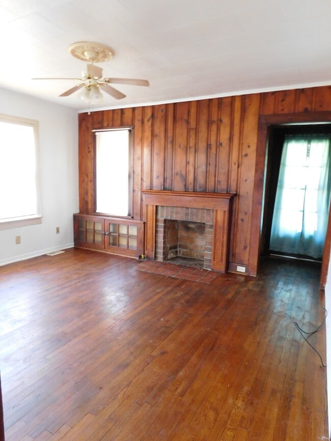 Photo - 6 Douglas St