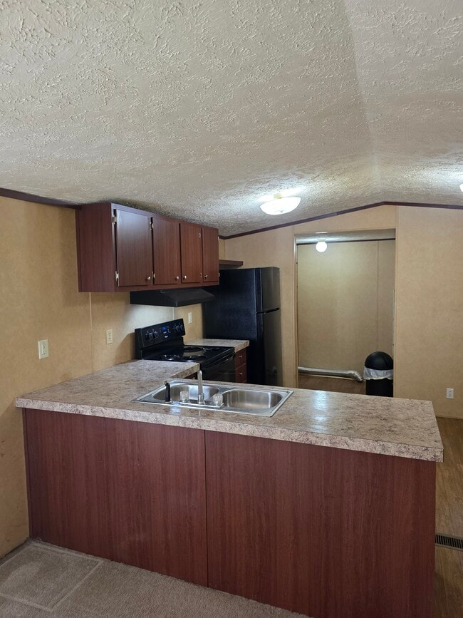Photo - 11109 Frasure Helber Rd