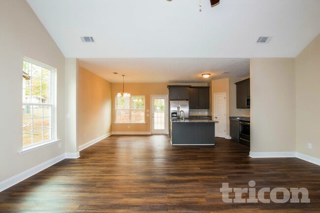 Photo - 110 Darian Dr