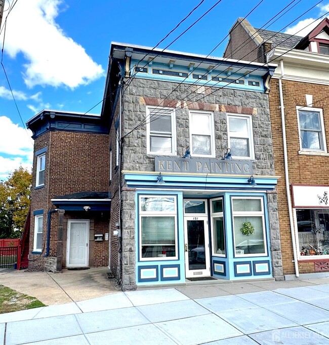 Building Photo - 151 N Broadway Unit 2