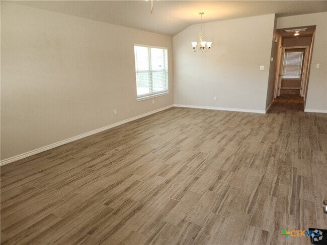 Building Photo - 332 Arnold Dr Rental