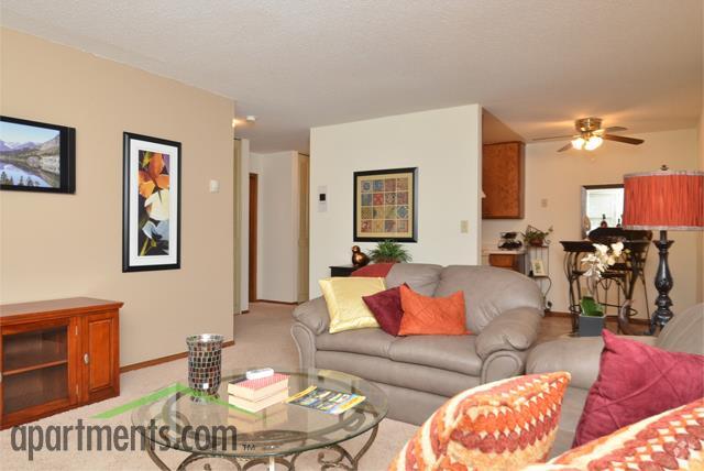 Living Room - Sumter Green Apartments