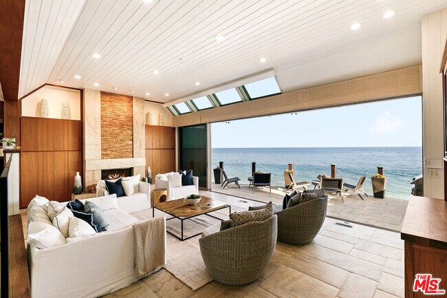 27352 Pacific Coast Hwy