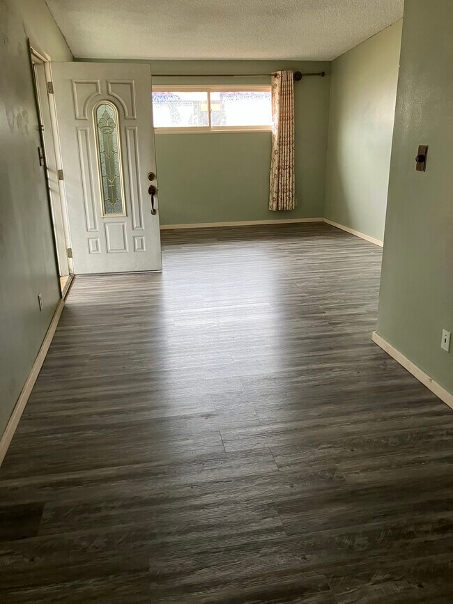 Photo - 3706 Clairemont Mesa Blvd