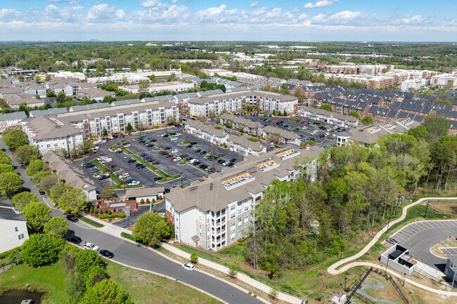 Gramercy Square At Ayrsley