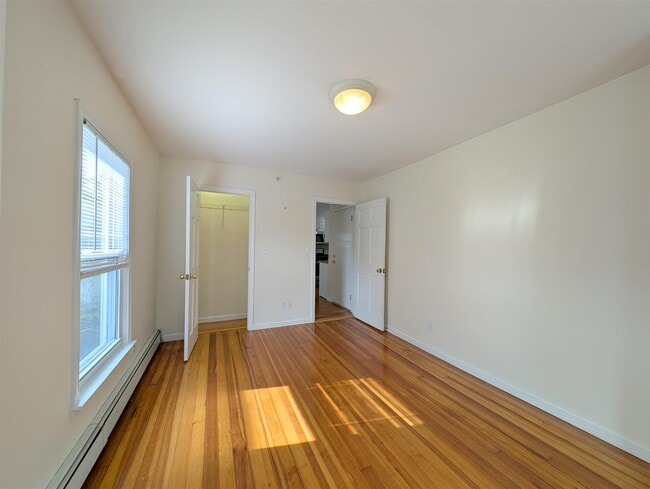 Photo - 5 Locke St Unit 2