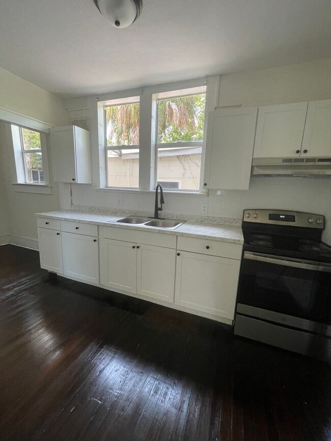 Photo - 2 Bed 1 Bath Home | Pet Friendly | Washer ...