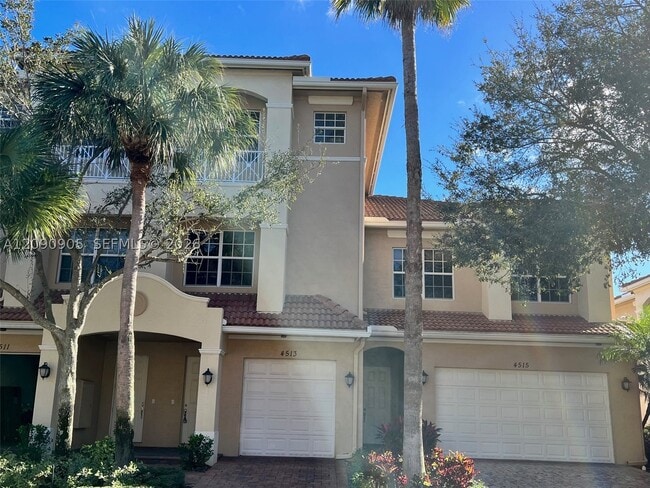 Photo - 4513 Artesa Way S