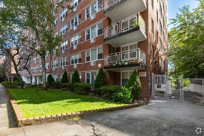 Photo - Coronet Hall