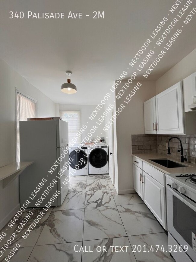 Building Photo - 340 Palisade Ave Unit 2M Rental