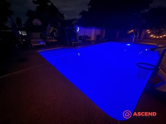 Photo - Cozy Home near Bakersfield College!