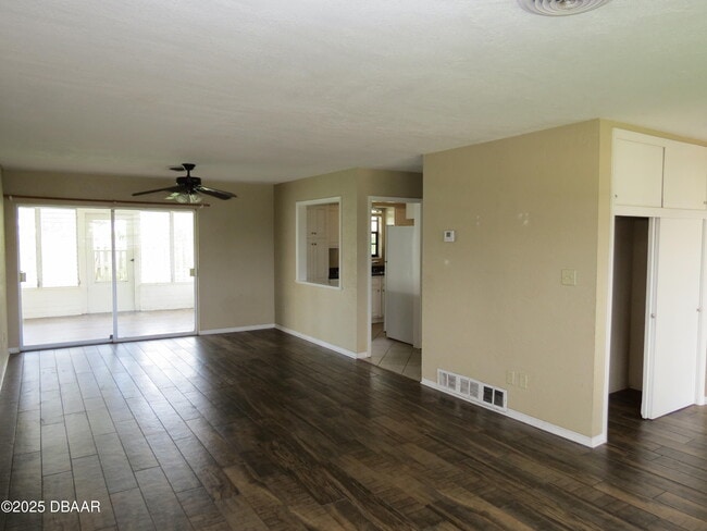 Photo - 32 Oakview Cir