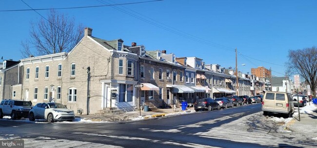 Photo - 348 S 11th St Townhome