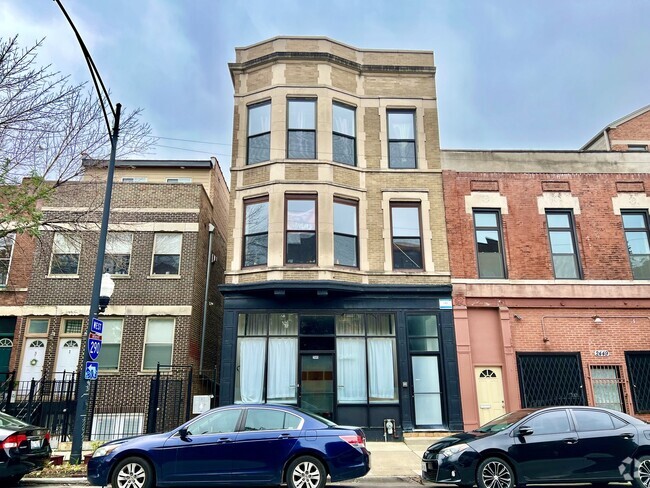 Building Photo - 2445 W Harrison St Unit 3 Rental