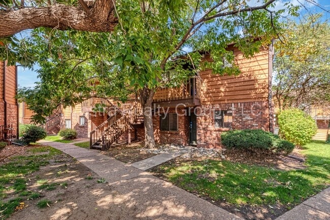 Photo - 2265 S Buckley Rd