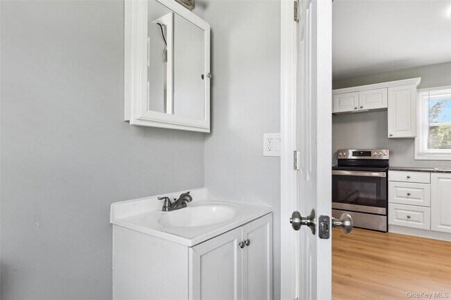 Photo - 171 Wakeman Rd
