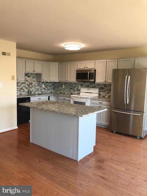 Building Photo - 103 Stoney Brook Ct Rental