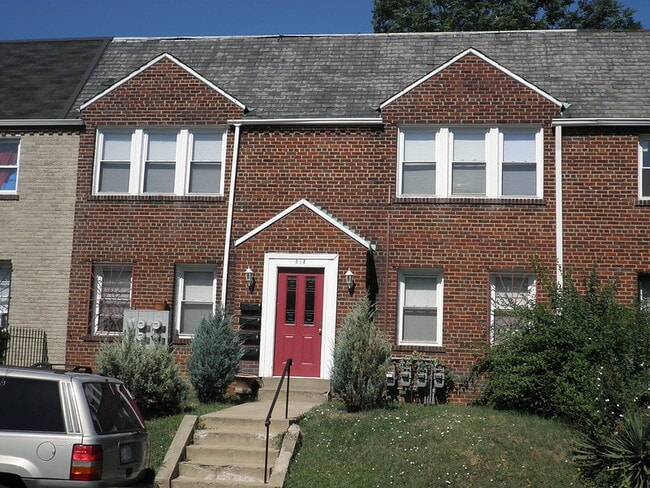 Photo - 312 18th Pl NE