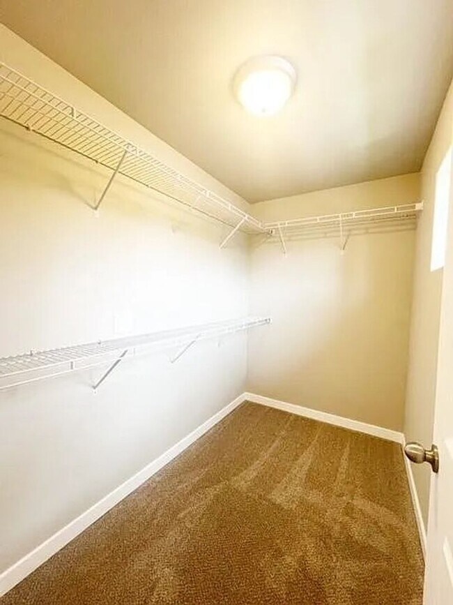 Photo - Modern 3BR / 2.5BA Townhome in Port Orchard – Spacious, Bright, and Conveniently Located