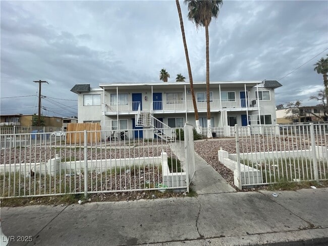 Building Photo - 537 Calcaterra Cir Unit C