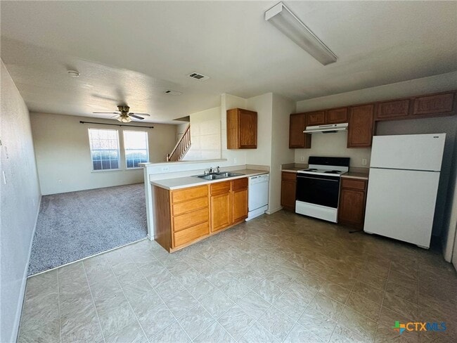 Photo - 304 Creek St Unidad D