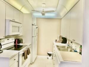 Photo - 1050 Cornwall C