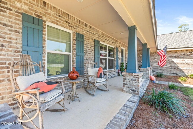 Photo - 104 Lake Merial Trail