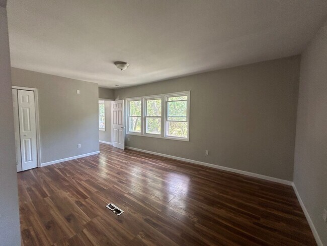 Photo - 459 9th St Unit UP