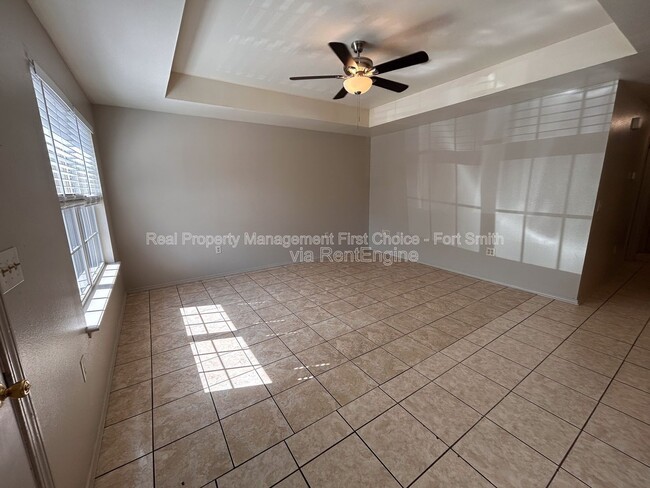 Photo - 1439 Brazil Ave