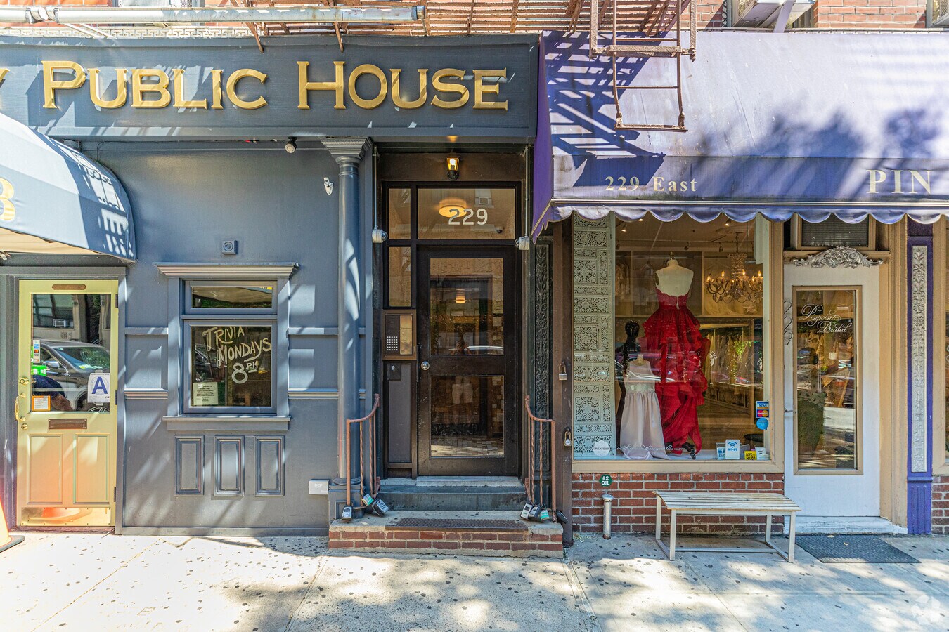 Entrance - 229 E 84th St