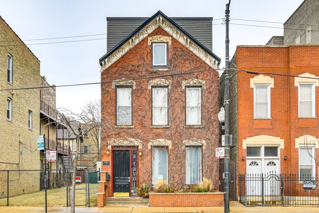 Photo - 2148 W Chicago Ave Unit ID1306858P