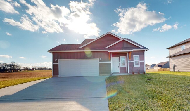 Modern Comfort, Great Location, and Pet-Fr... - Modern Comfort, Great Location, and Pet-Fr... House