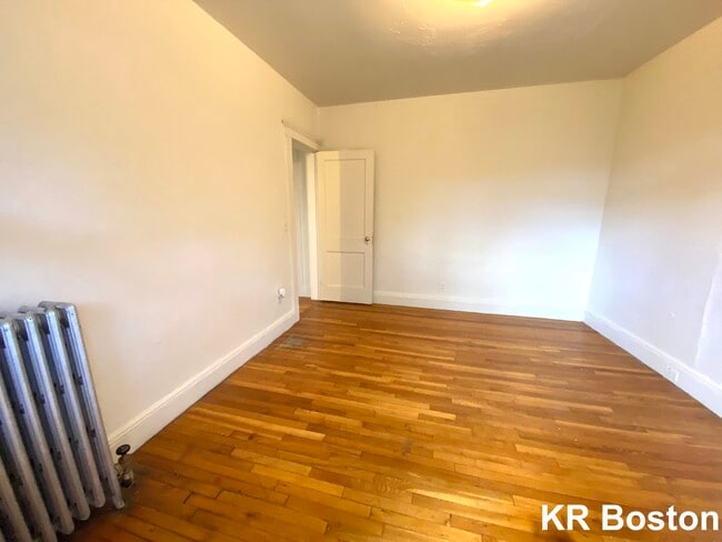 Photo - 1626 Commonwealth Ave