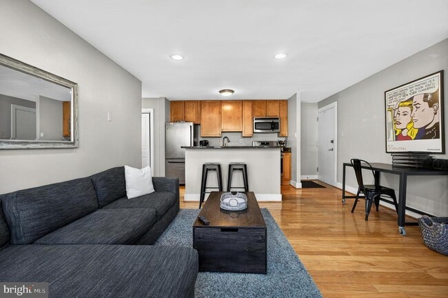 Building Photo - 4840 MacArthur Blvd NW Unit 408