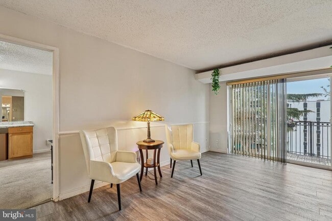 Photo - 60 S Van Dorn St Unit 511