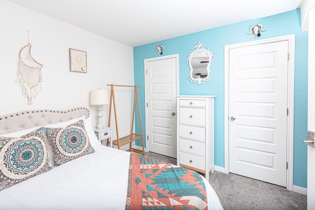 228 Mar Hill St