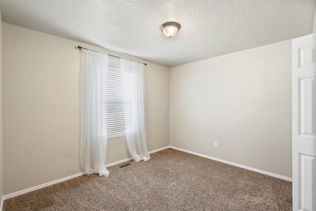 Photo - 1778 N High Noon Ave