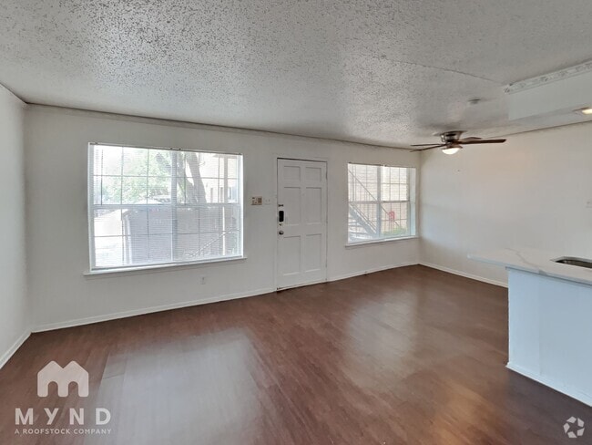 Building Photo - 3624 Parkridge Dr Rental
