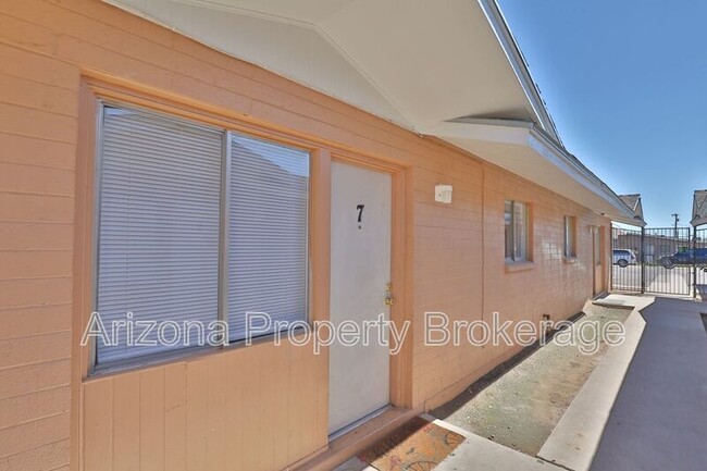 Photo - 1702 W Vogel Ave Unit A7