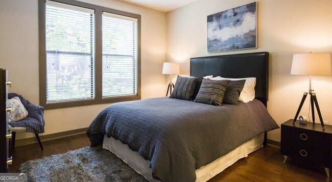 Photo - 880 Glenwood Ave SE Unidad 2323