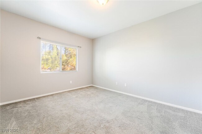 Building Photo - 5655 E Sahara Ave Unit 2068