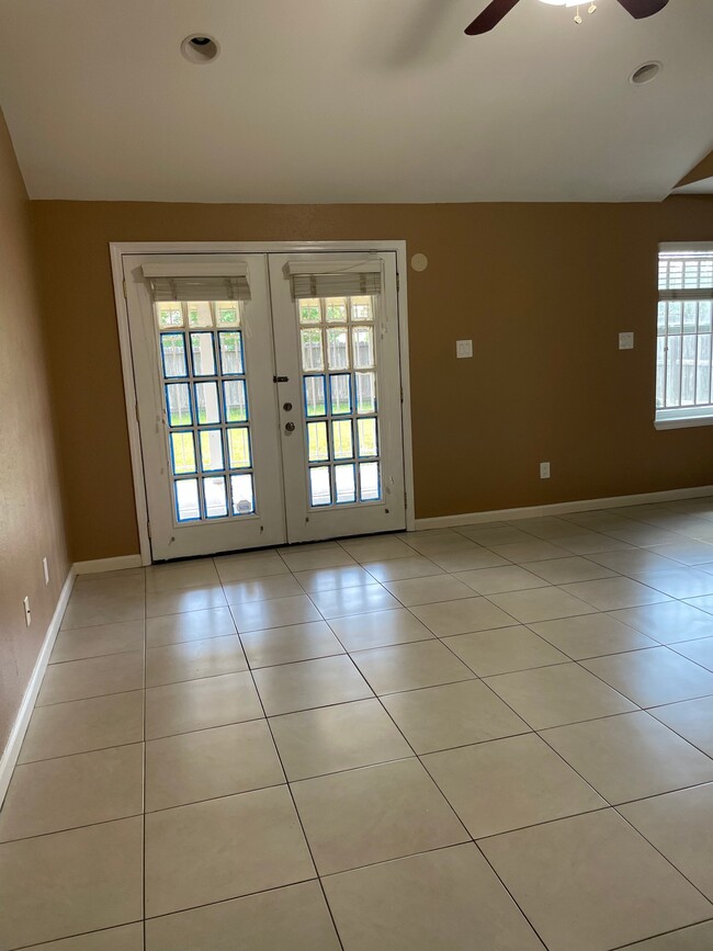 12015 Sea Shore Dr