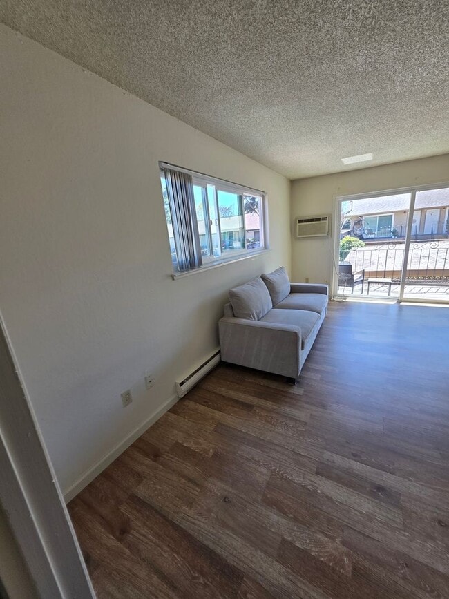 Photo - 1BR Apartment Near Downtown Campbell | Updated Kitchen + Easy Freeway Access Unidad 4047 Hamilton Ave  - F7