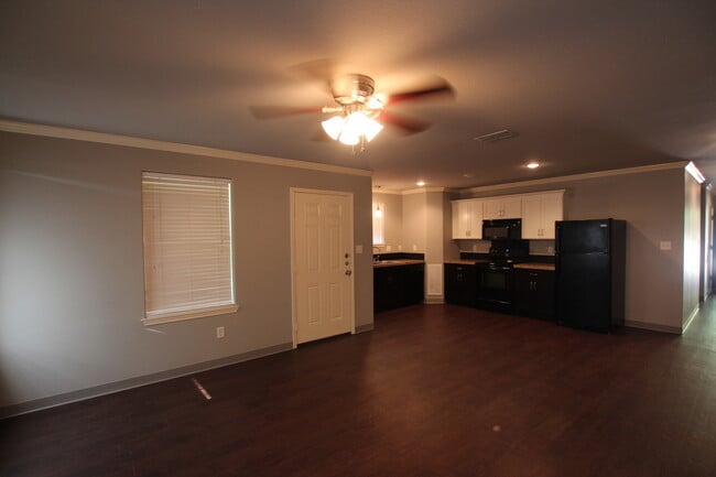 Photo - 2538-2538 Westminster Dr Unit 2528 Westminster