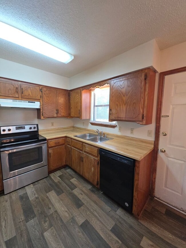 Photo - 1208 S Frankfort Ave Unit D