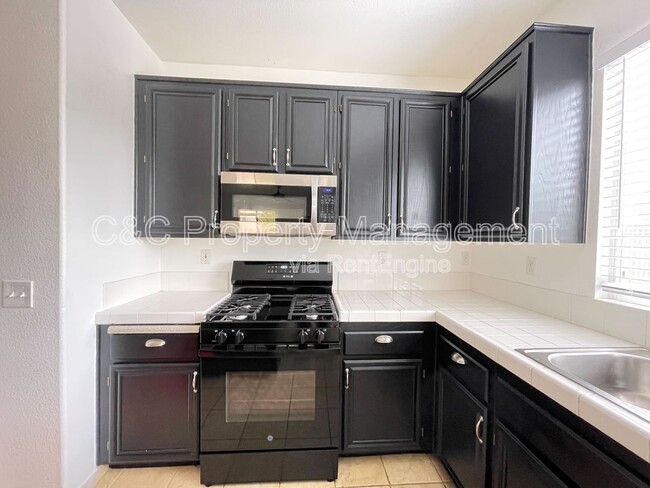 Photo - 779 El Caballo Dr