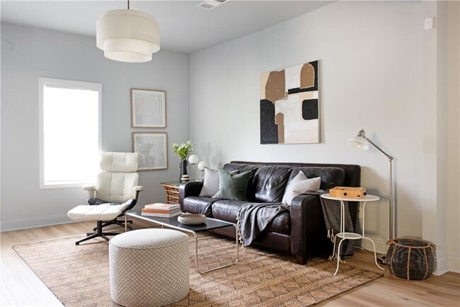 Photo - 187 Farrington Ave SE